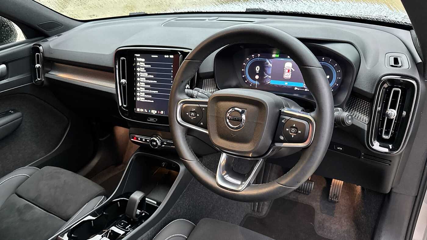 Used Volvo XC40 2024 for sale - 78036019: Photo 5