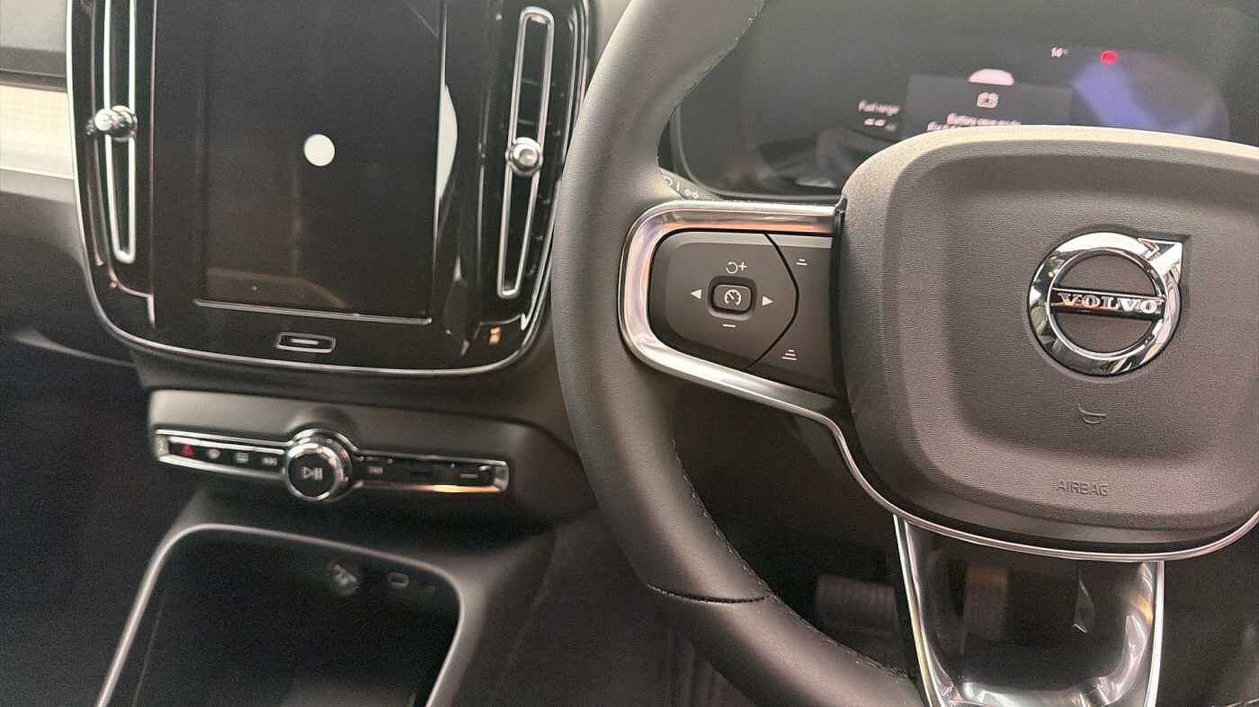 Used Volvo XC40 2025 for sale - 78035993: Photo 21