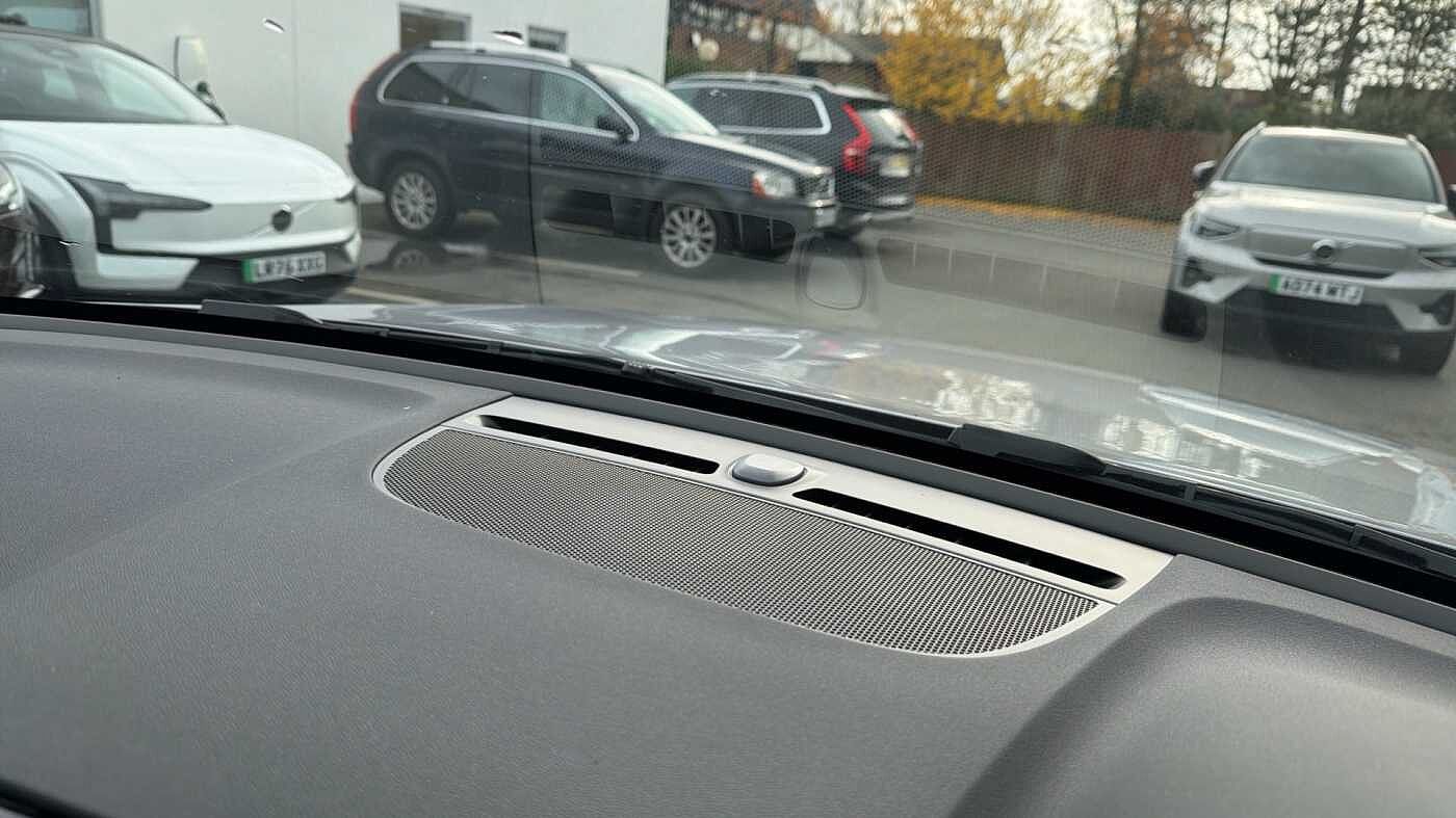 Used Volvo XC40 2025 for sale - 78035993: Photo 25