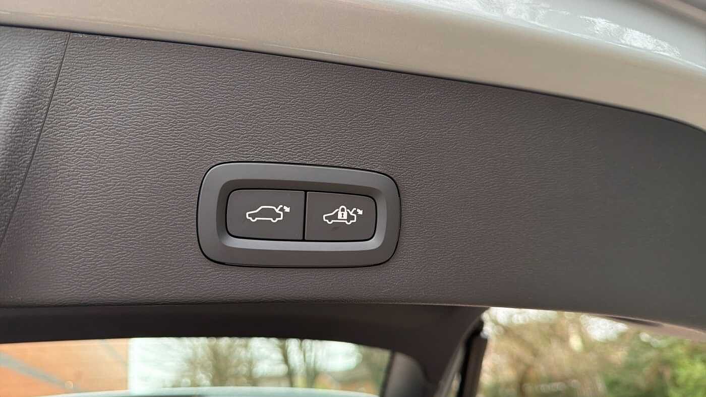 Used Volvo XC40 2025 for sale - 78036018: Photo 36