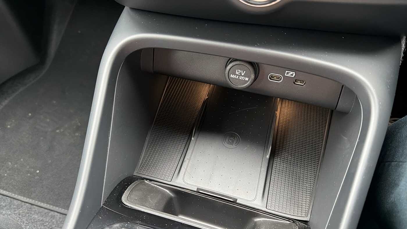 Used Volvo XC40 2025 for sale - 78036018: Photo 40