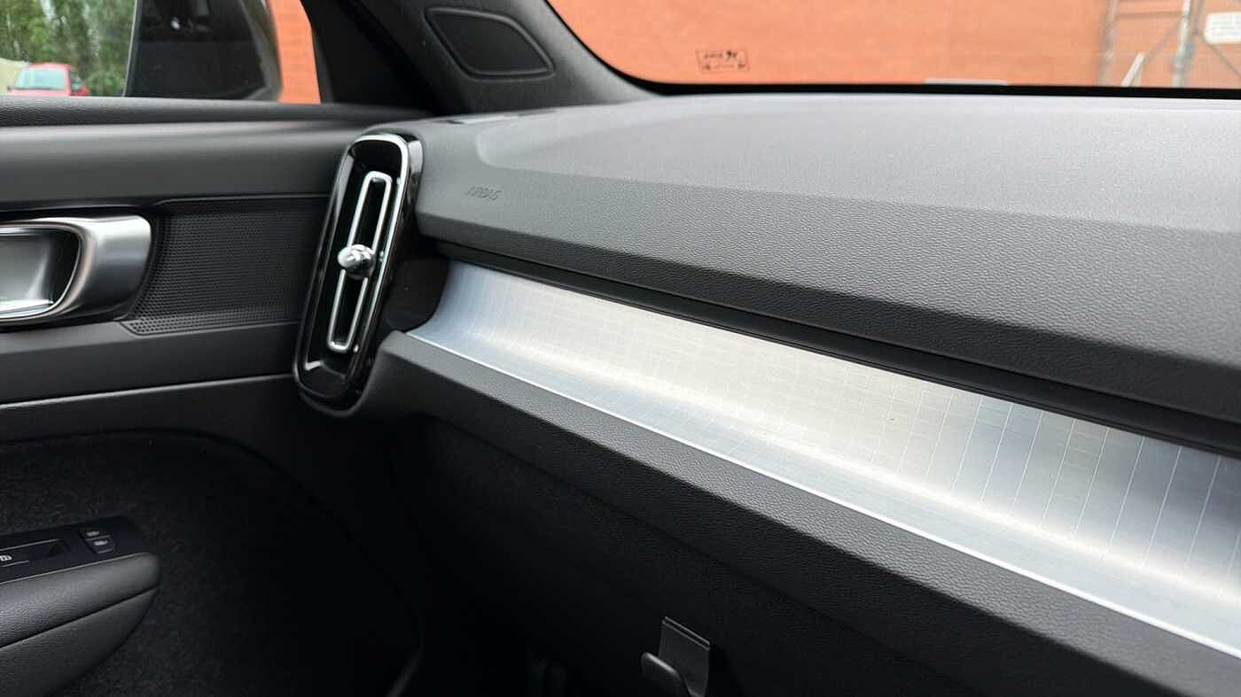 Used Volvo XC40 2025 for sale - 78036018: Photo 43