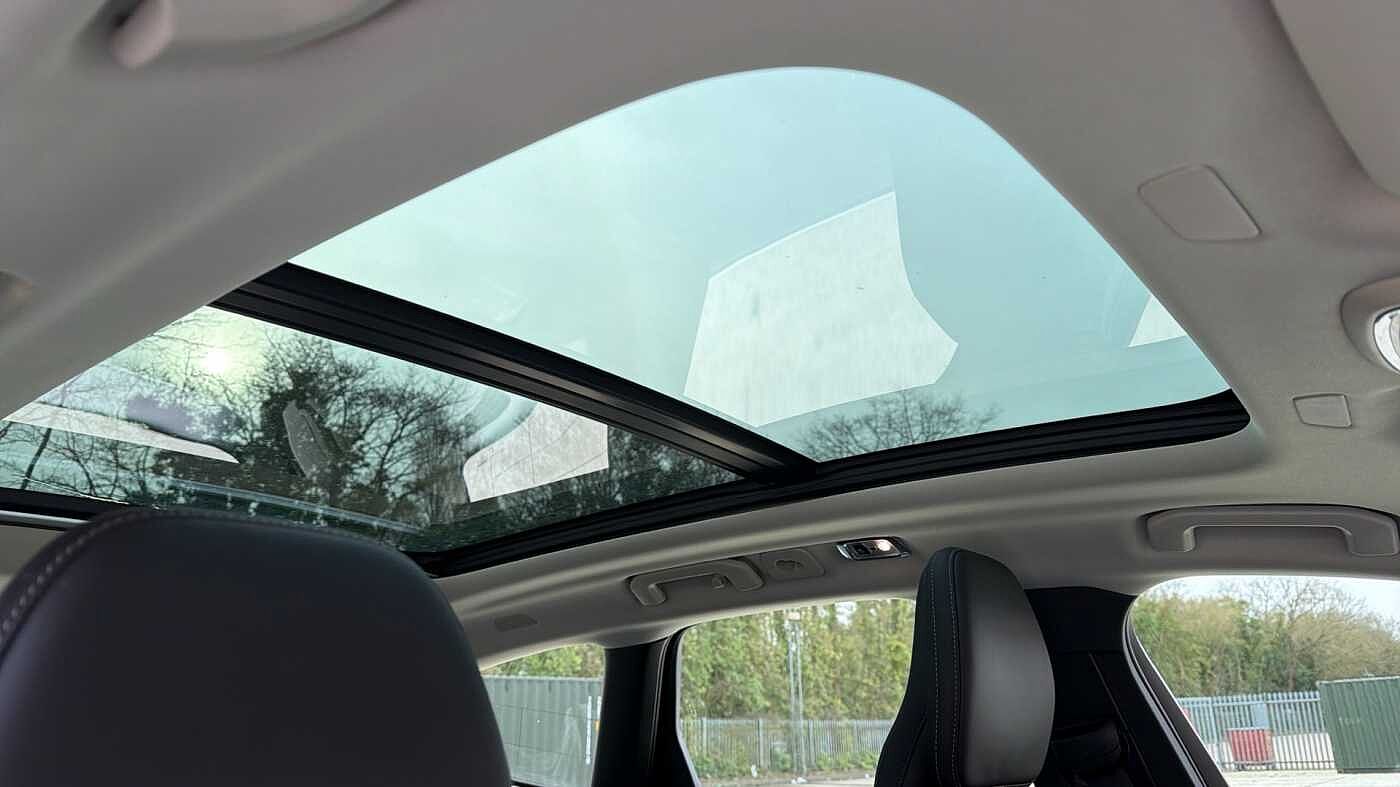 Used Volvo XC60 2021 for sale - 78036010: Photo 32