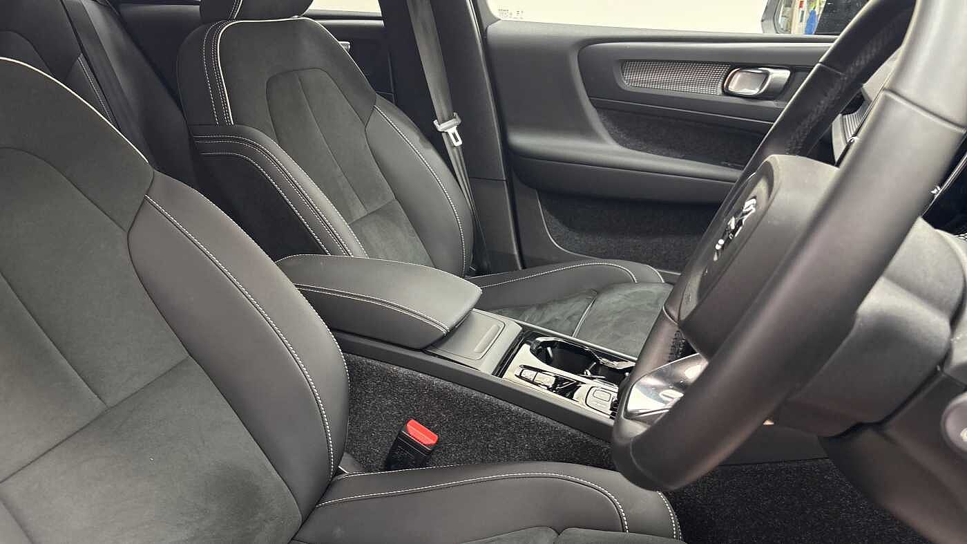 Used Volvo XC40 2025 for sale - 78035995: Photo 28