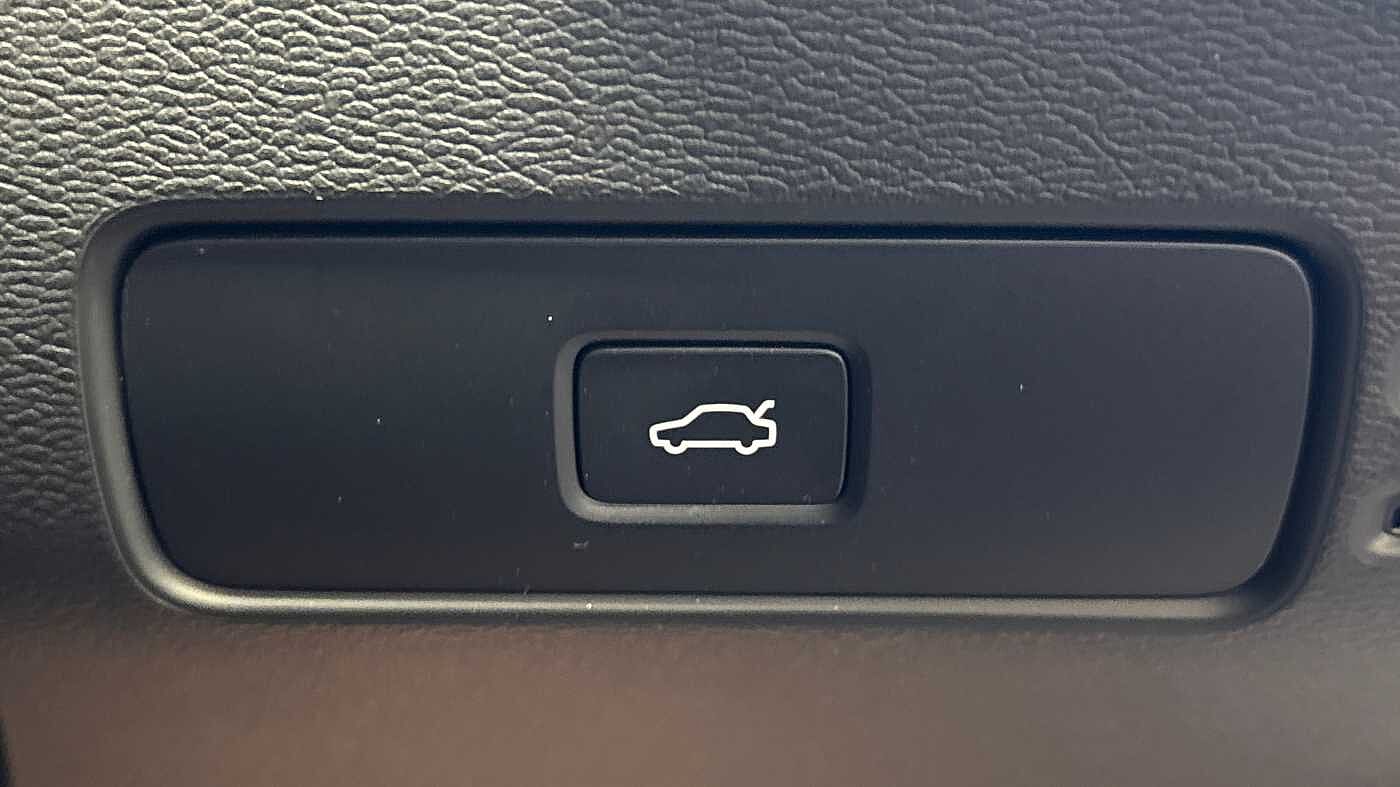 Used Volvo XC40 2025 for sale - 78035995: Photo 29