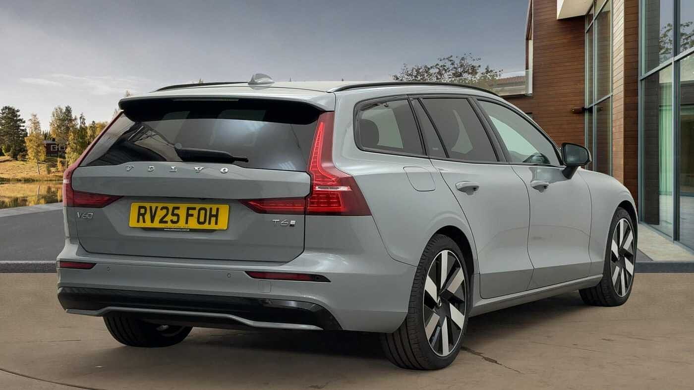 Used Volvo V60 2025 for sale - 78035997: Photo 3