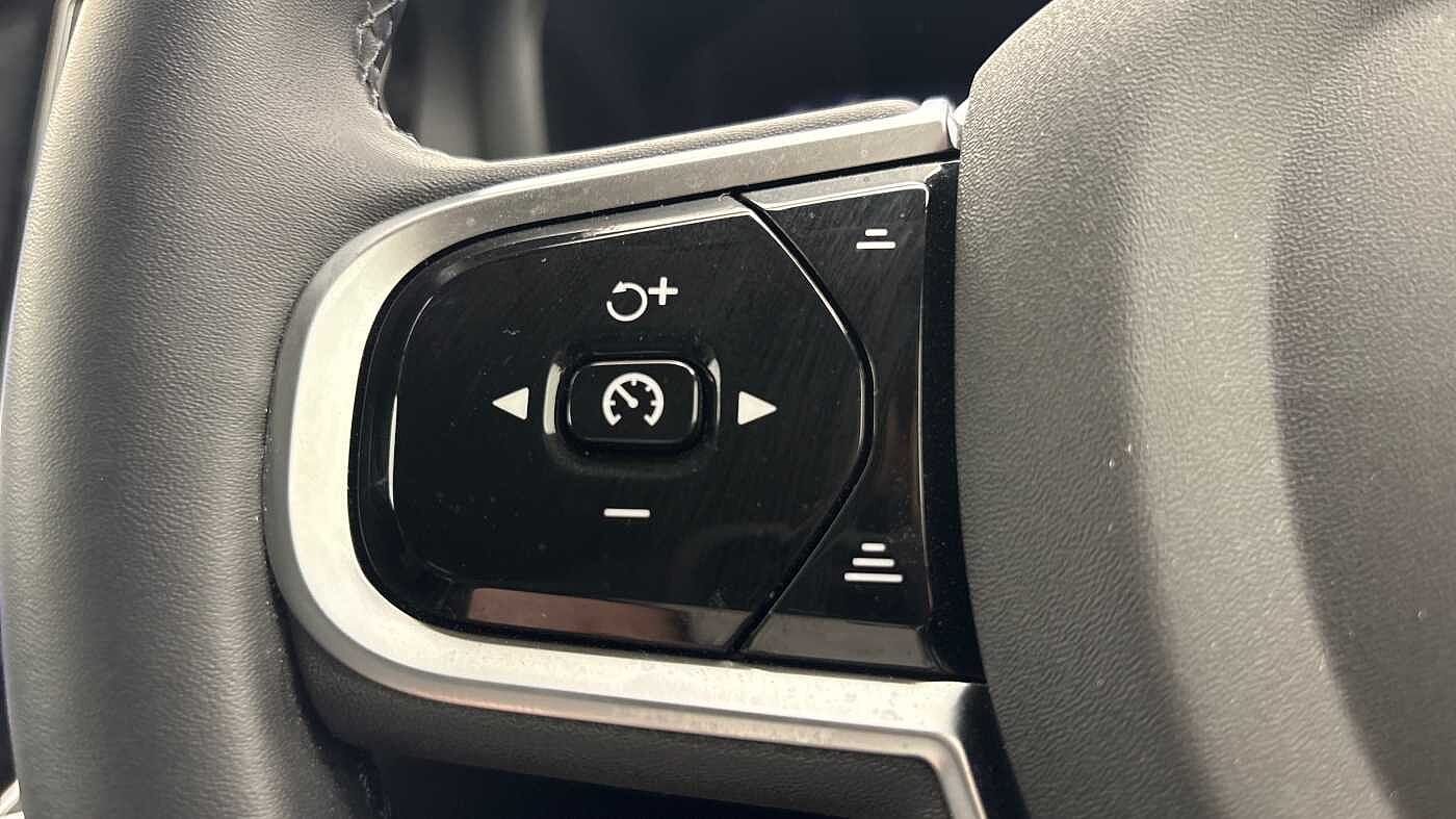 Used Volvo V60 2025 for sale - 78035997: Photo 31