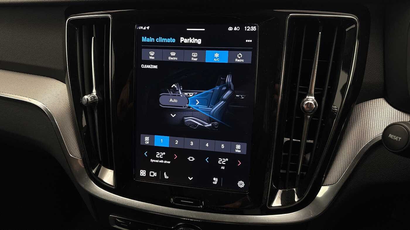 Used Volvo V60 2025 for sale - 78035997: Photo 39