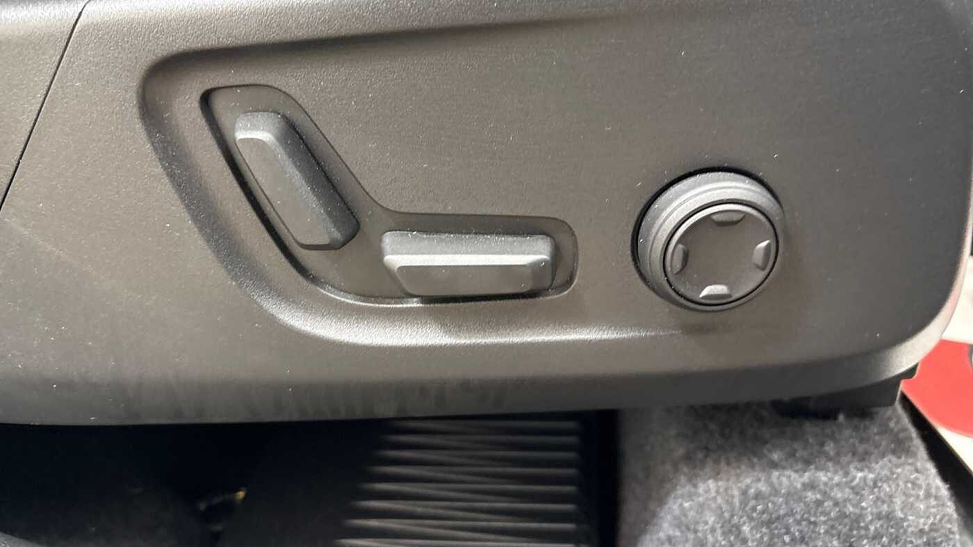 Used Volvo XC40 2024 for sale - 78035996: Photo 28