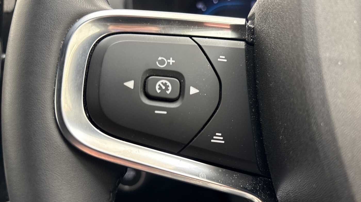 Used Volvo XC40 2024 for sale - 78035996: Photo 31