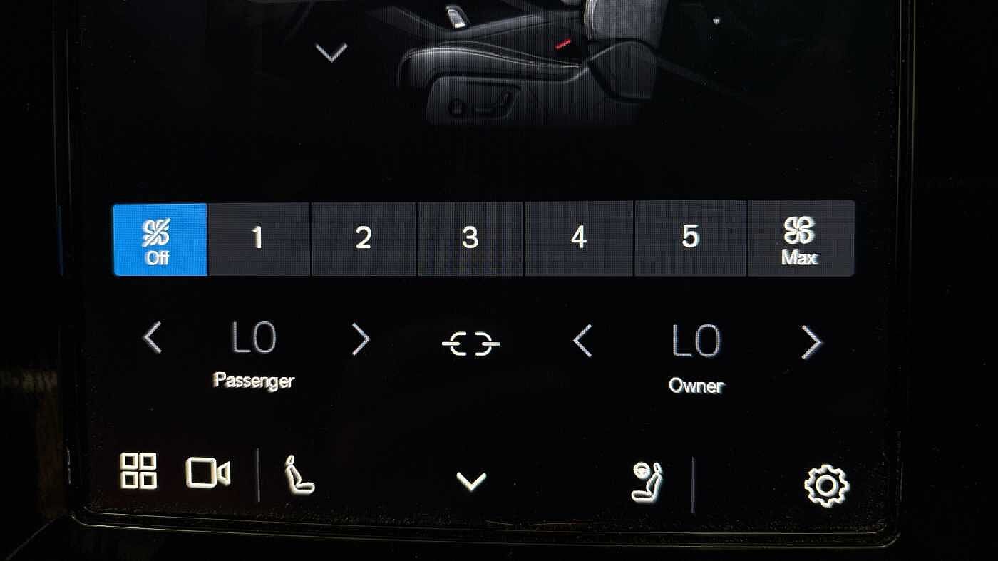 Used Volvo XC40 2024 for sale - 78035996: Photo 40