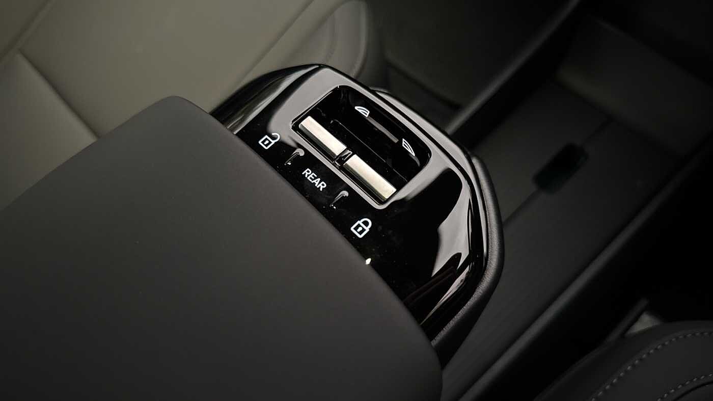 Used Volvo EX30 2025 for sale - 78035992: Photo 25