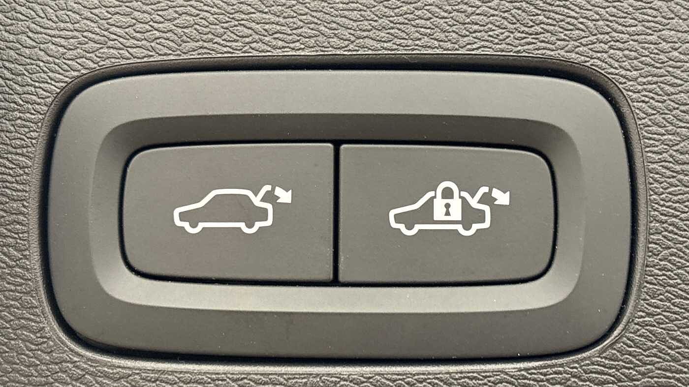 Used Volvo XC60 2025 for sale - 78055248: Photo 19