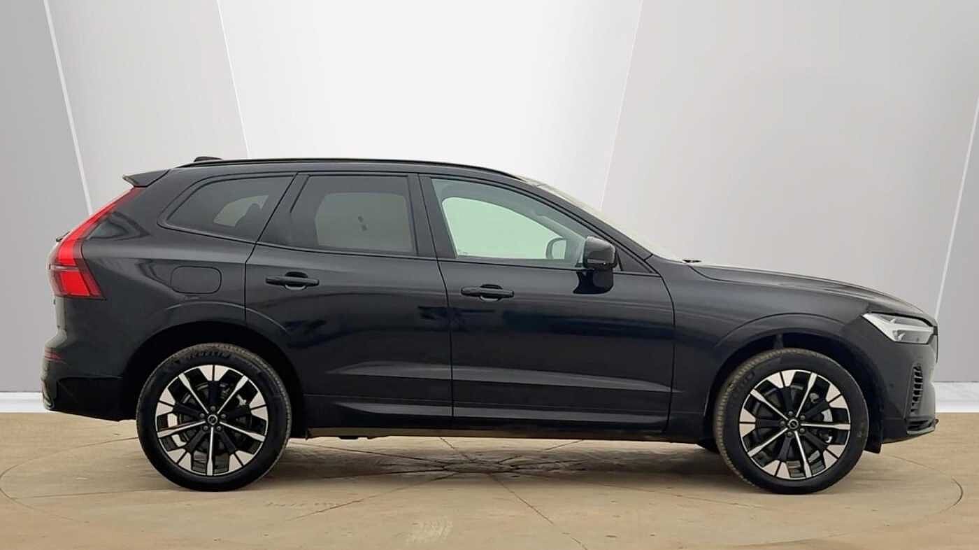 Used Volvo XC60 2025 for sale - 78055248: Photo 2