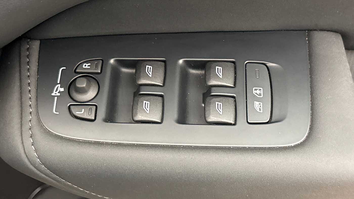 Used Volvo XC60 2025 for sale - 78055248: Photo 25