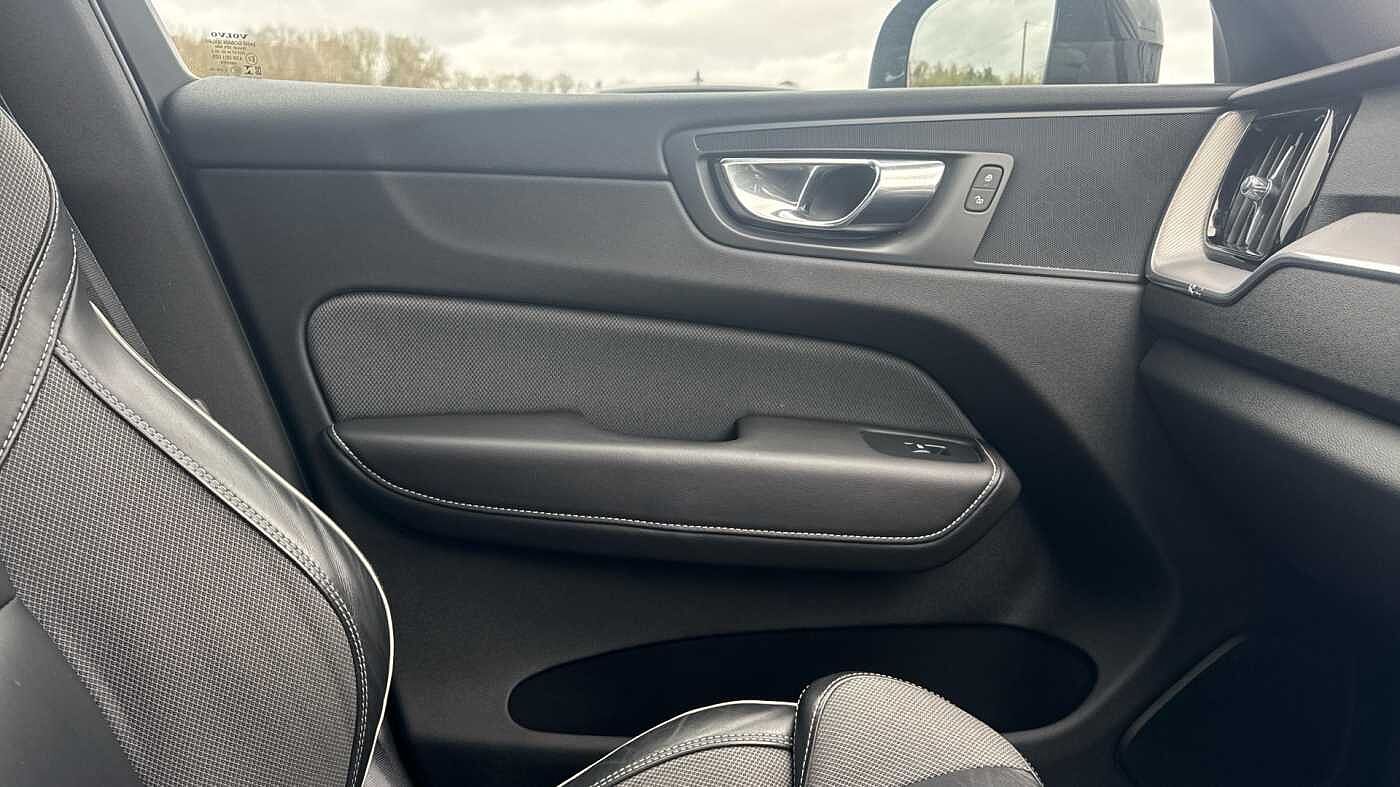 Used Volvo XC60 2020 for sale - 78055243: Photo 33