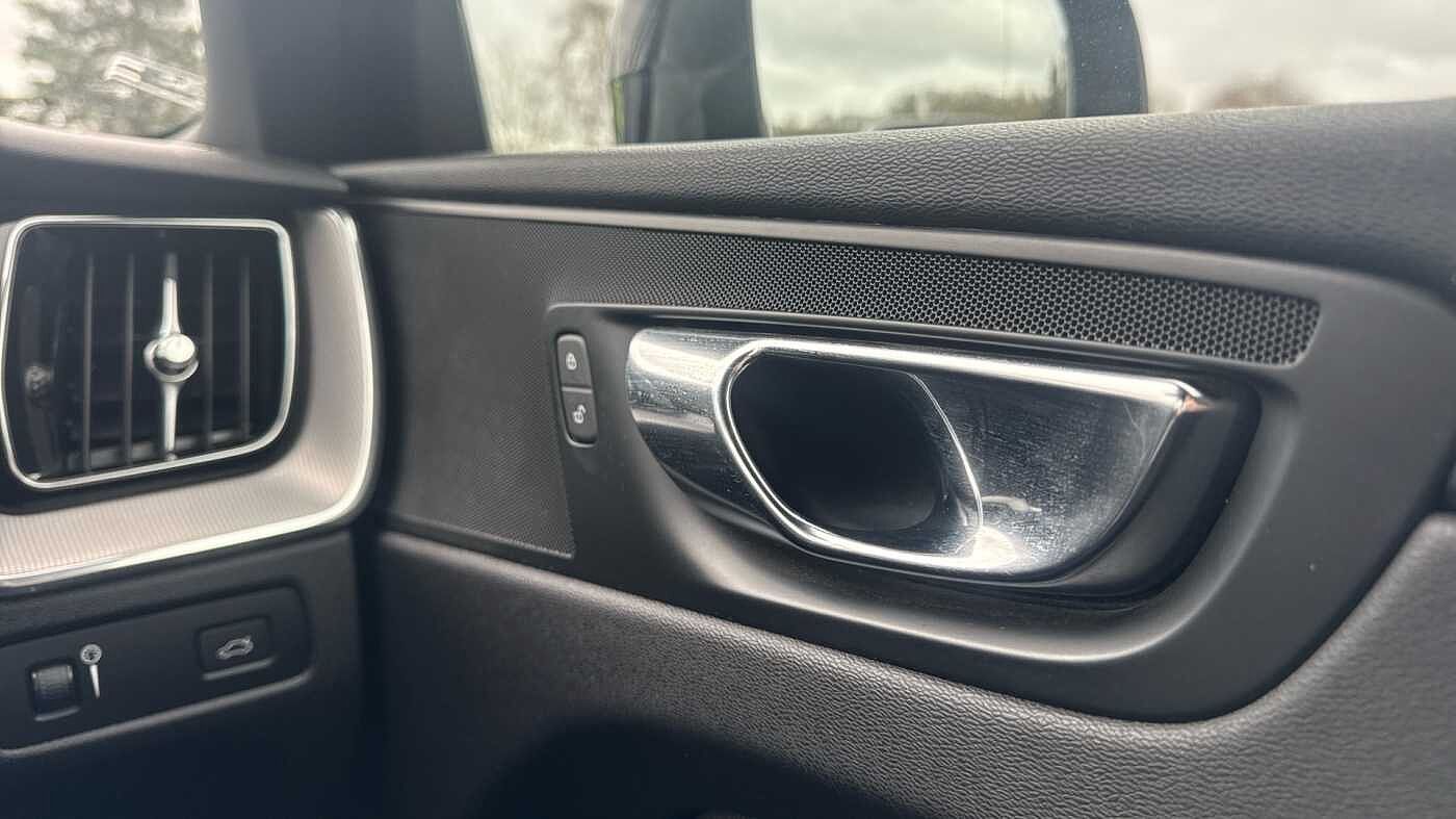 Used Volvo XC60 2020 for sale - 78055243: Photo 45