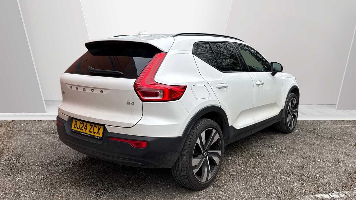 Used Volvo XC40 2024 for sale - 78036033: Photo 2