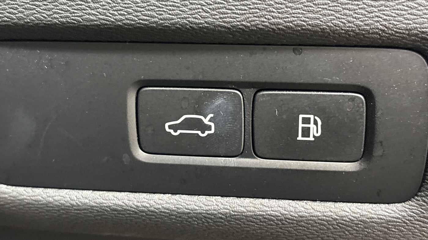 Used Volvo XC60 2023 for sale - 78140509: Photo 29