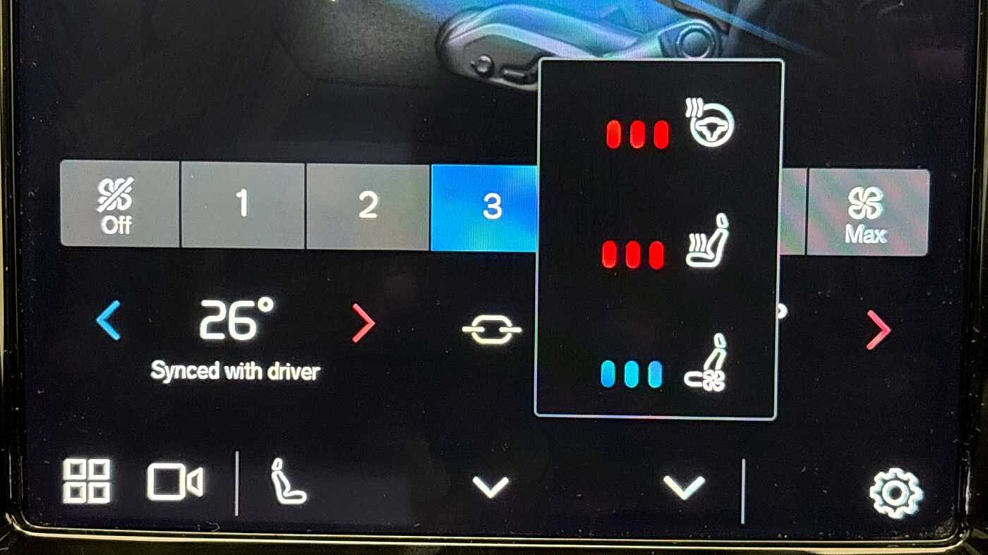 Used Volvo XC60 2023 for sale - 78140509: Photo 40