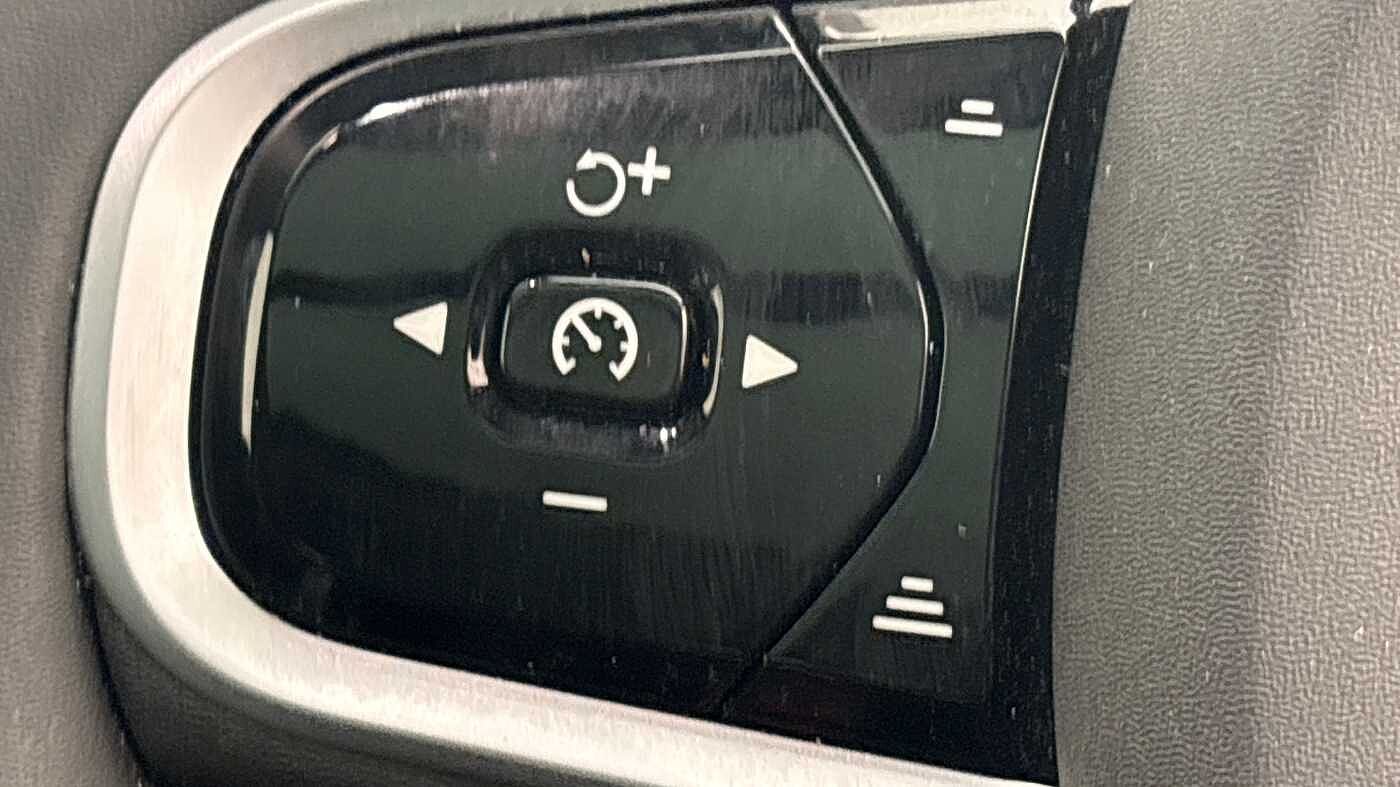 Used Volvo XC90 2025 for sale - 78036028: Photo 31