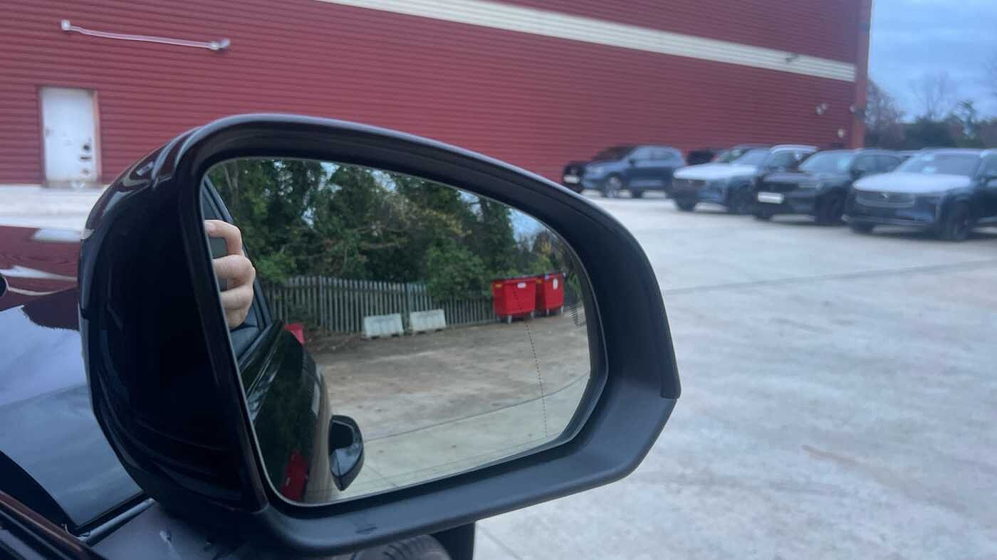 Used Volvo EC40 2025 for sale - 78036000: Photo 29