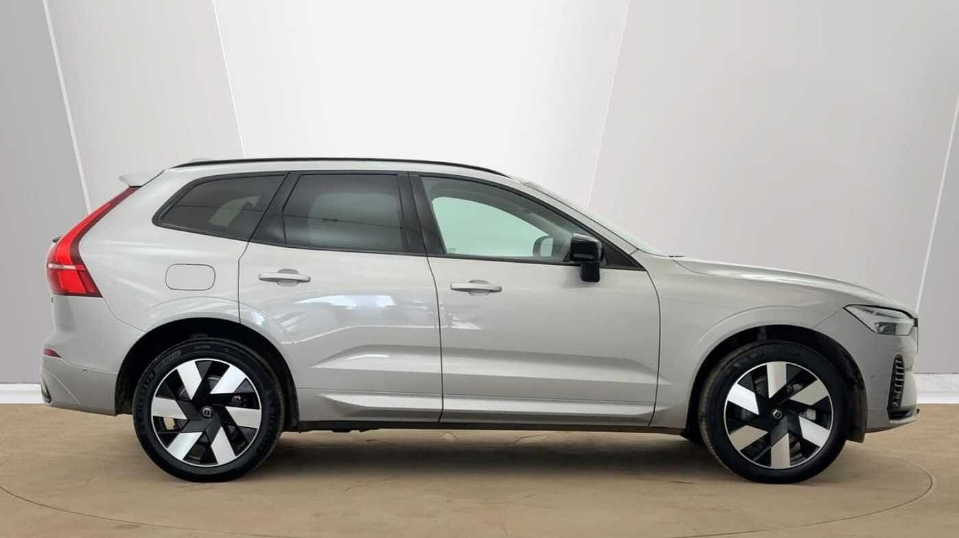 Used Volvo XC60 2025 for sale - 78055244: Photo 2