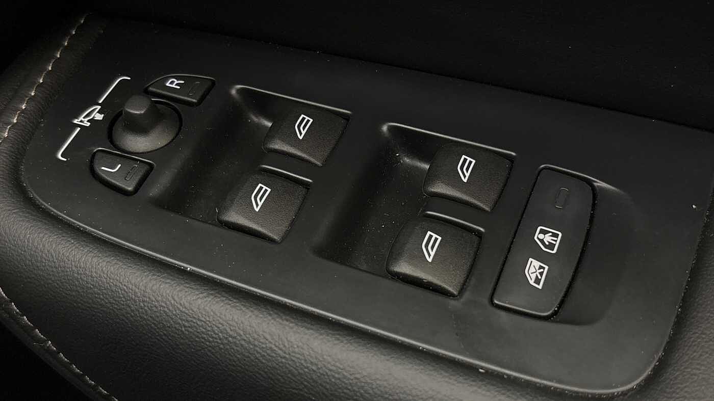 Used Volvo XC60 2025 for sale - 78055244: Photo 25