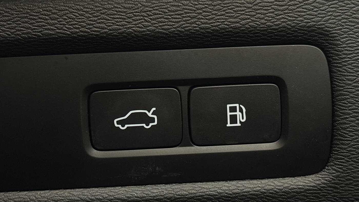 Used Volvo XC60 2025 for sale - 78055244: Photo 30