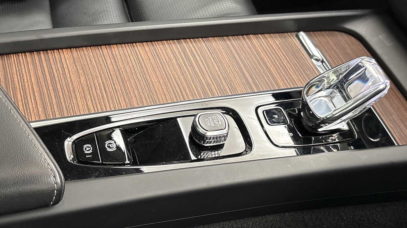 Used Volvo XC60 2023 for sale - 78036035: Photo 31