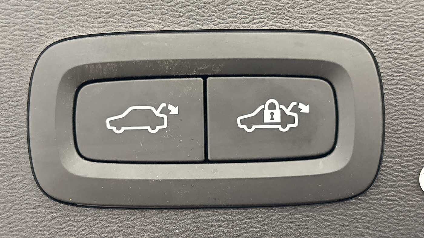 Used Volvo XC40 2021 for sale - 78042013: Photo 19