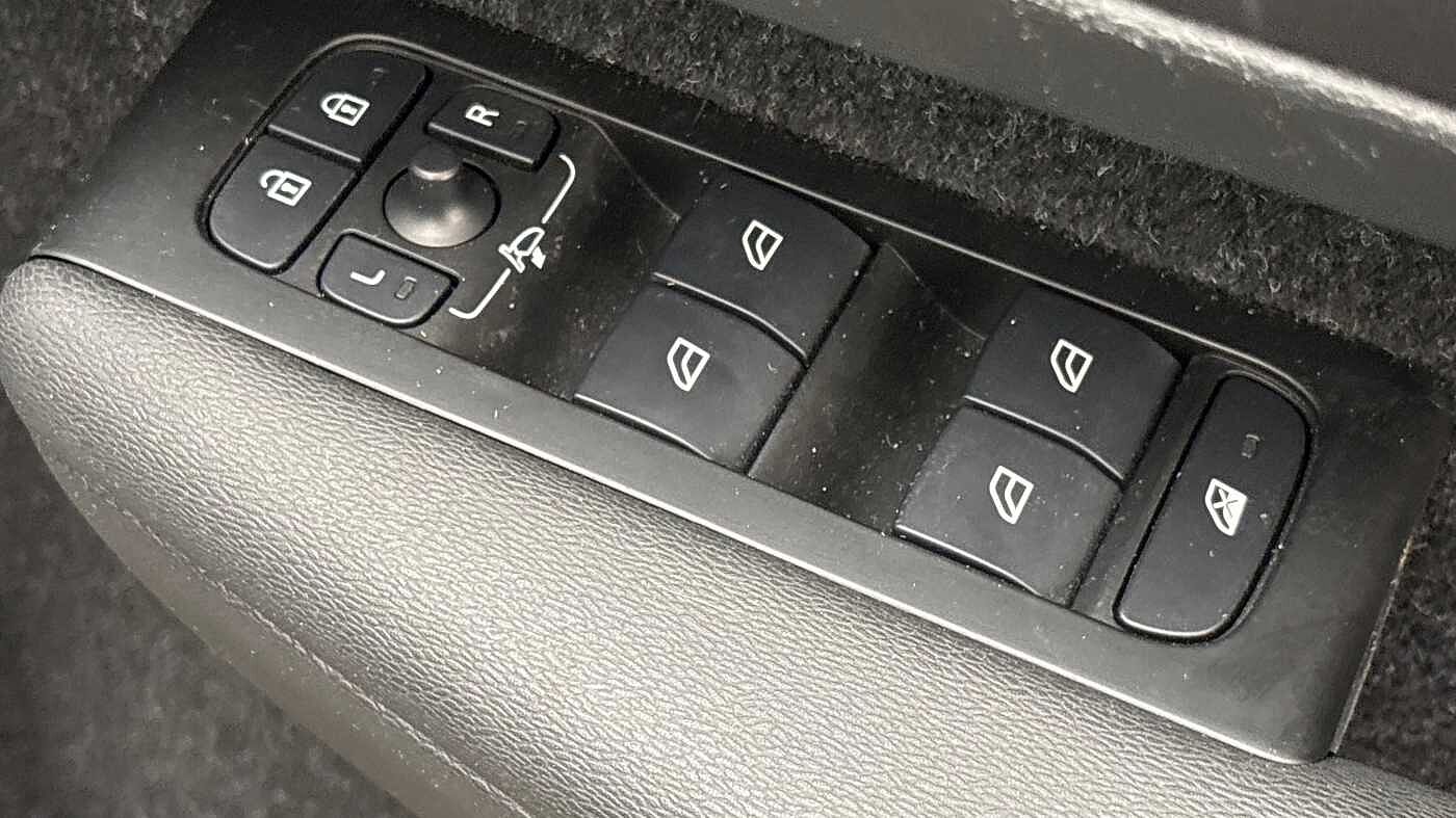 Used Volvo XC40 2021 for sale - 78042013: Photo 25