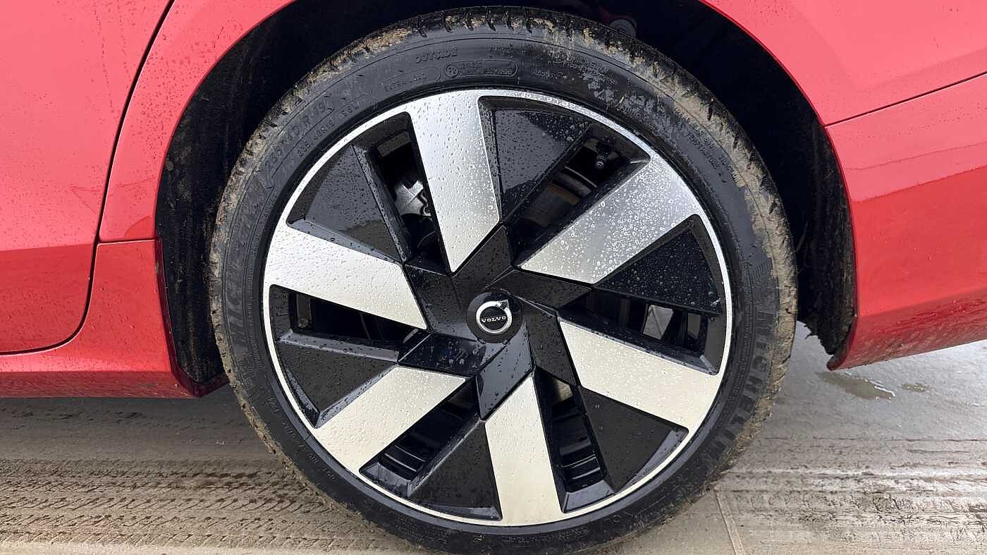 Used Volvo V60 2025 for sale - 78036001: Photo 16