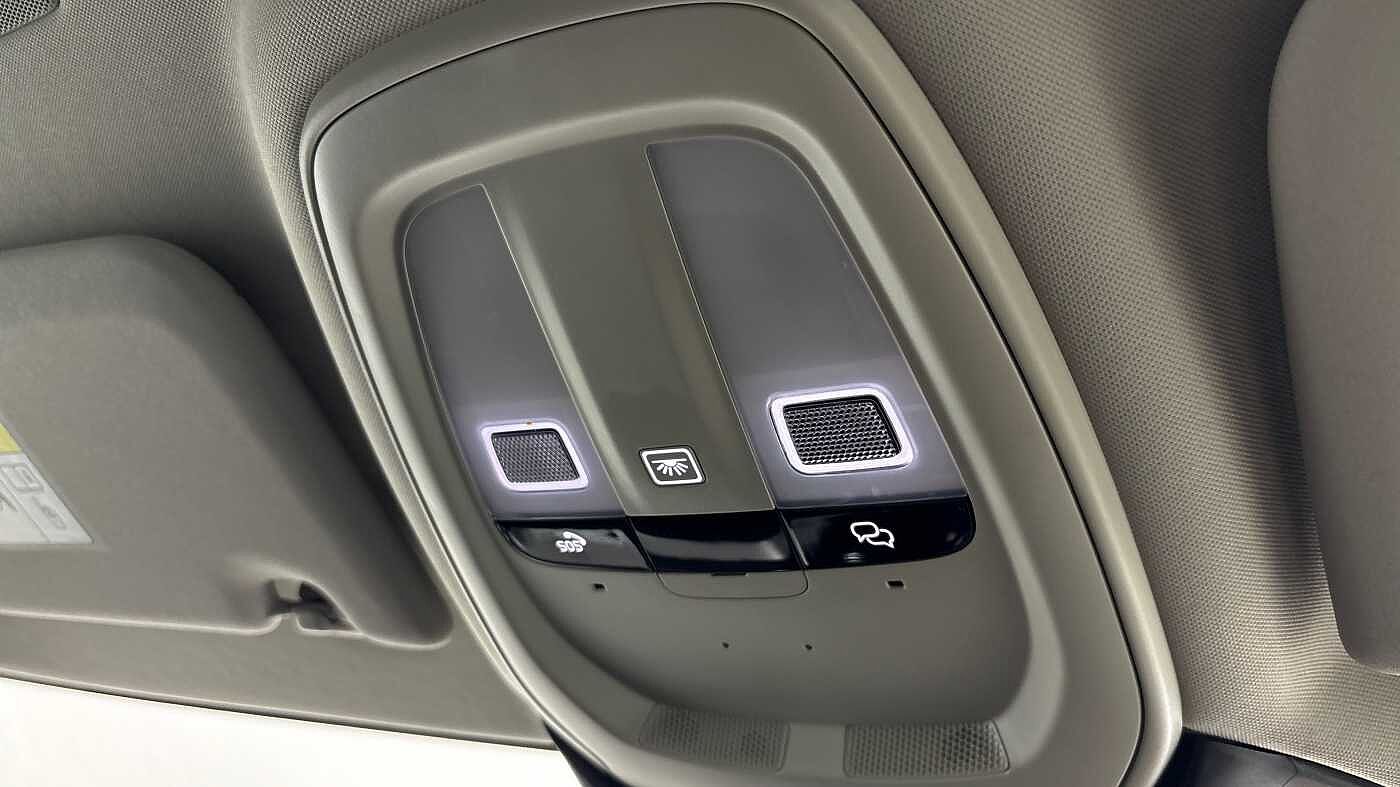 Used Volvo V60 2025 for sale - 78036001: Photo 32