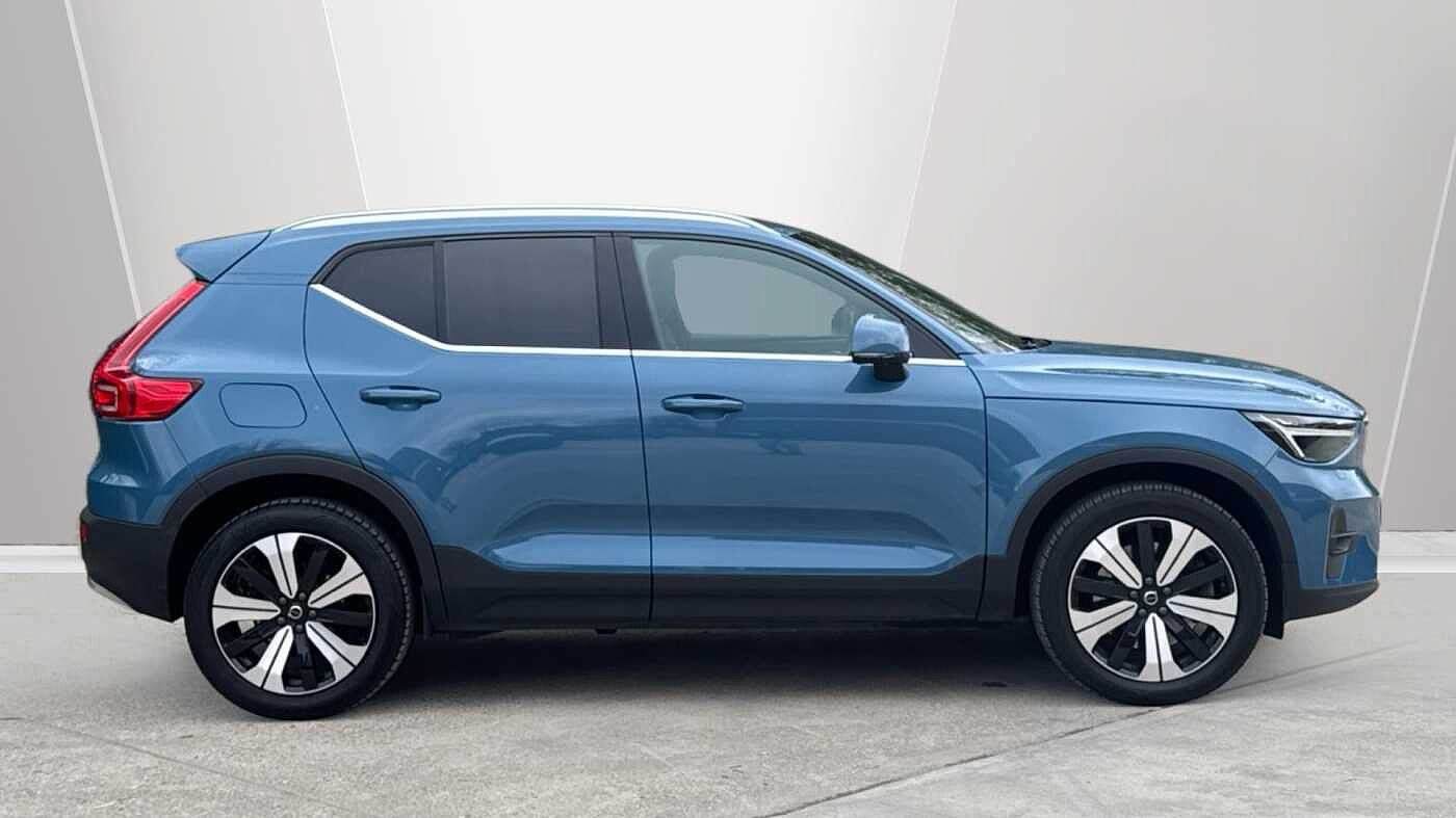 Used Volvo XC40 2023 for sale - 78027877: Photo 3