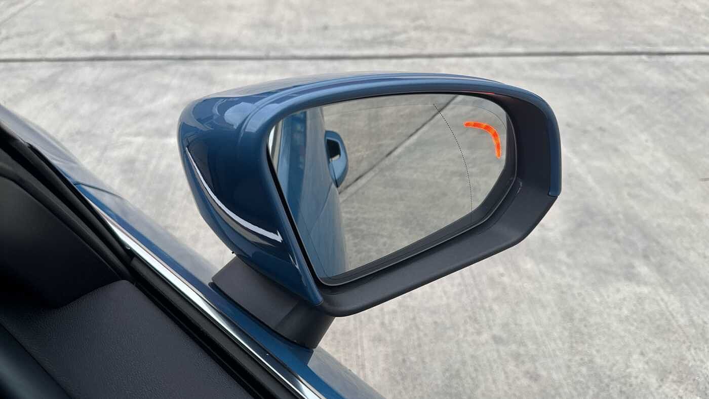 Used Volvo XC40 2023 for sale - 78027877: Photo 33