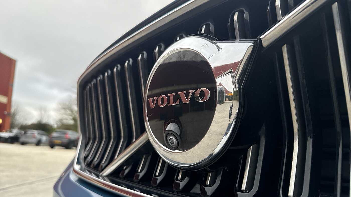 Used Volvo XC40 2023 for sale - 78027877: Photo 37