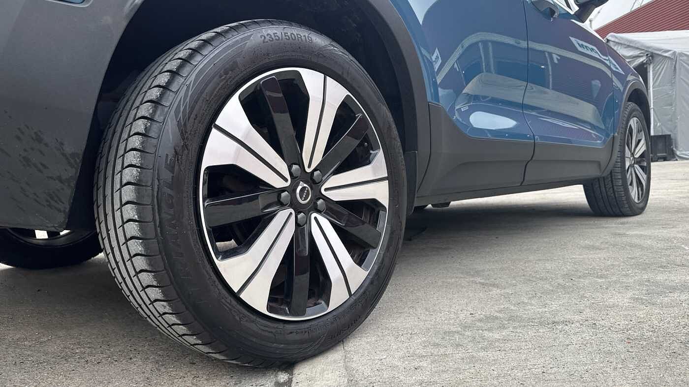 Used Volvo XC40 2023 for sale - 78027877: Photo 42