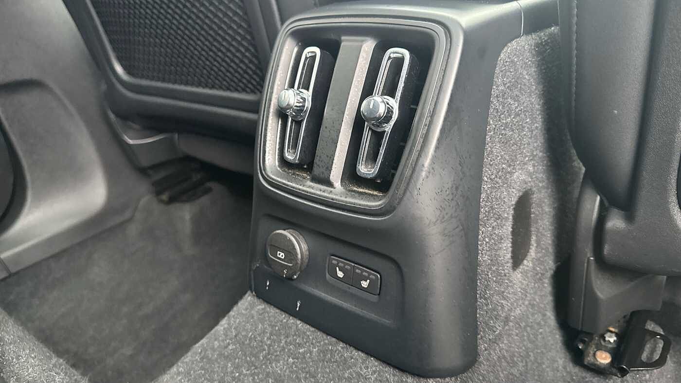 Used Volvo XC40 2023 for sale - 78027877: Photo 43