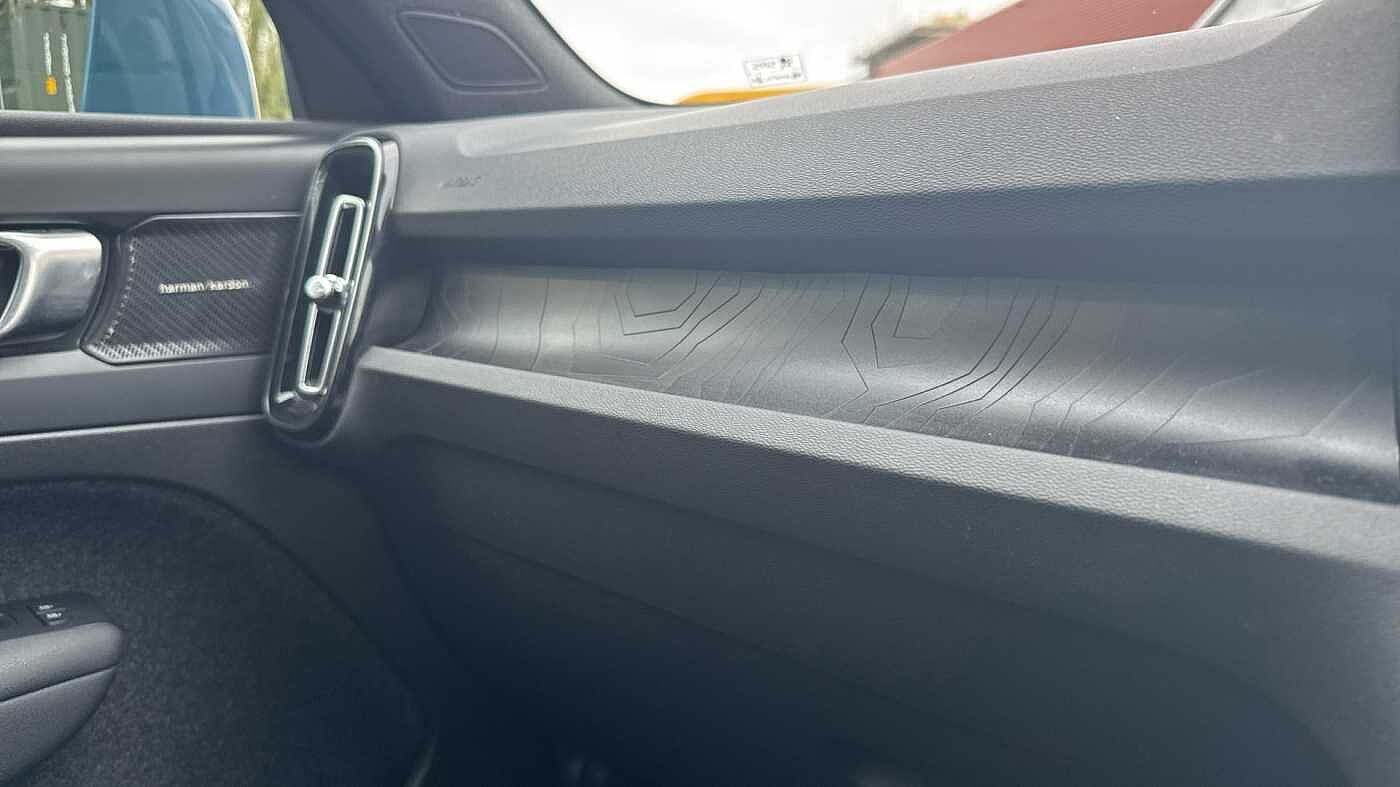 Used Volvo XC40 2023 for sale - 78027877: Photo 48