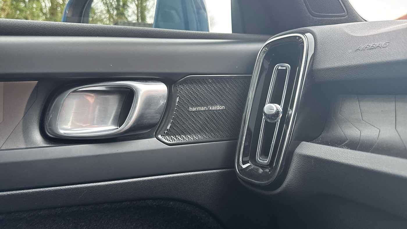 Used Volvo XC40 2023 for sale - 78027877: Photo 49