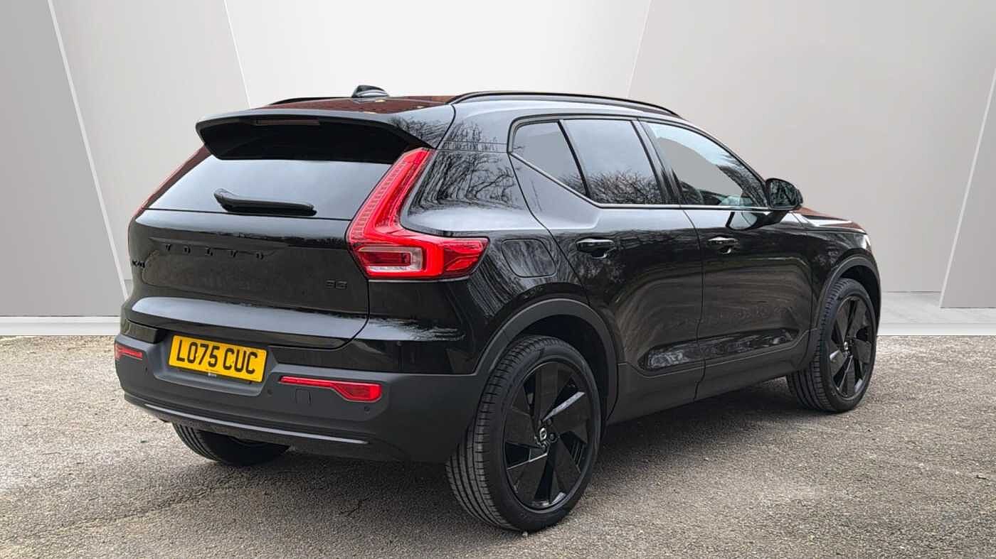 Used Volvo XC40 2025 for sale - 78036003: Photo 2