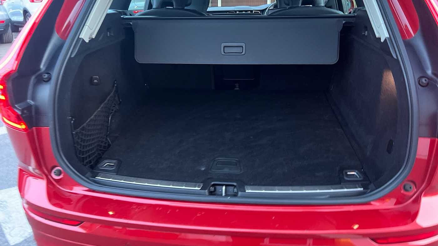 Used Volvo XC60 2023 for sale - 78036017: Photo 15