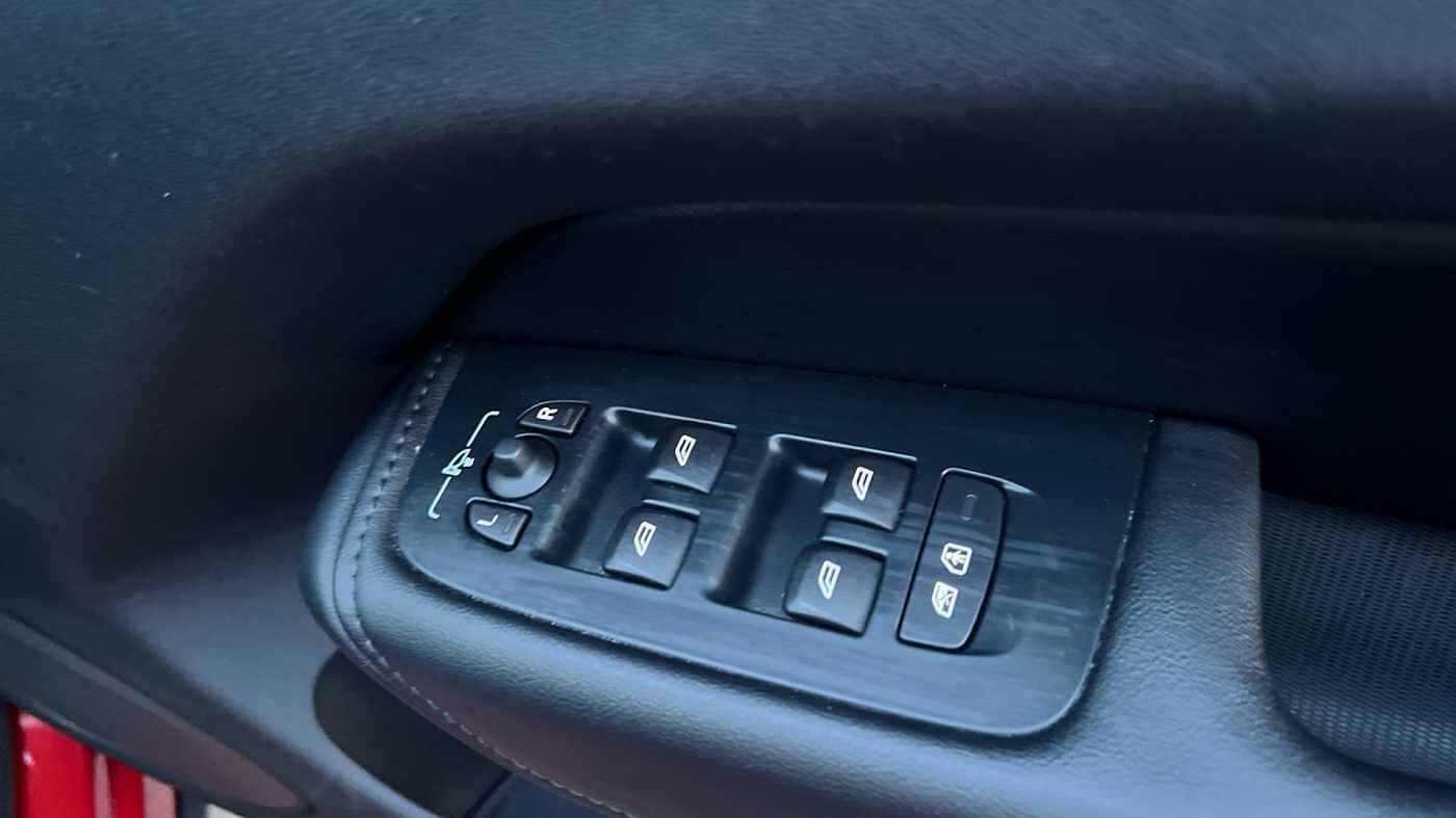 Used Volvo XC60 2023 for sale - 78036017: Photo 17