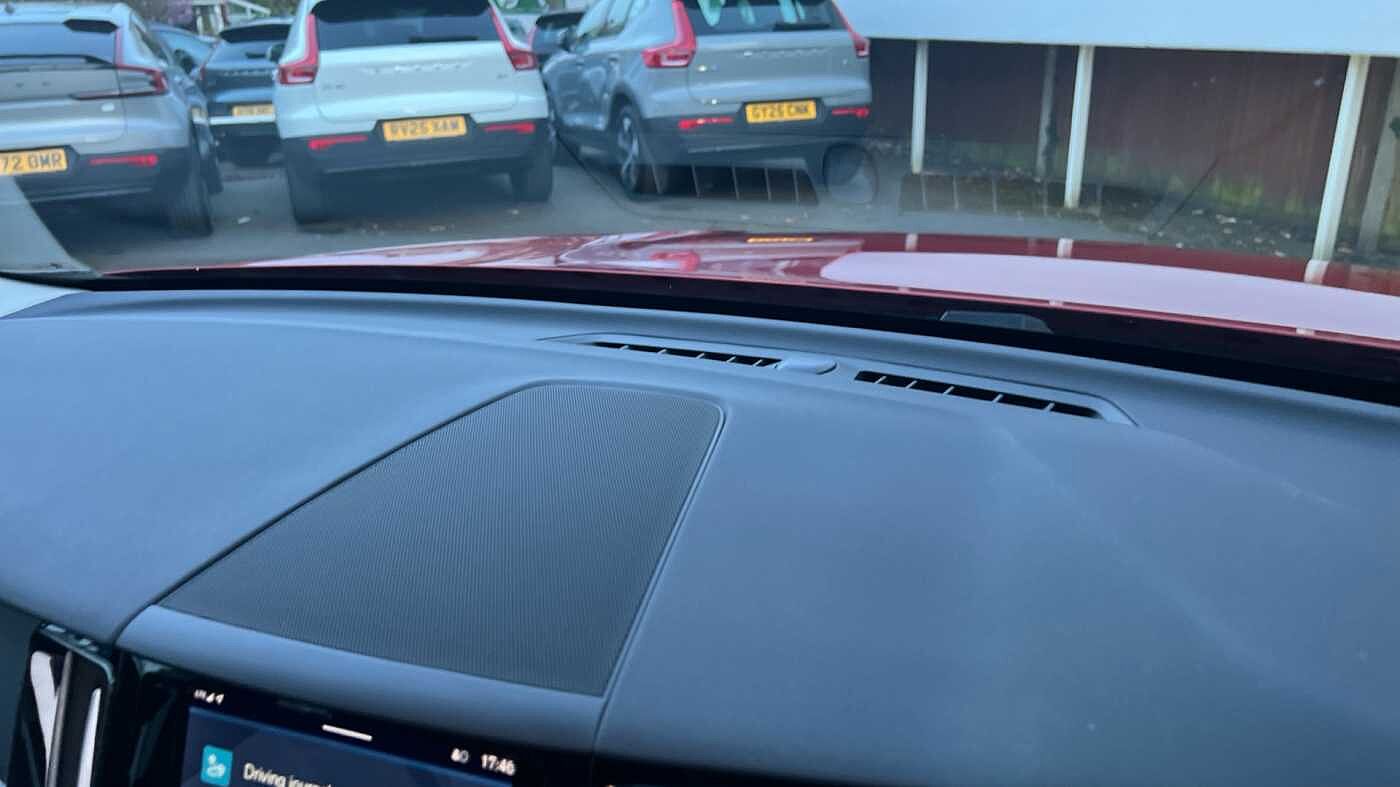 Used Volvo XC60 2023 for sale - 78036017: Photo 18