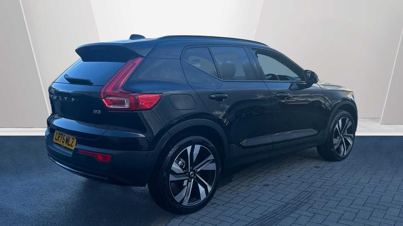 Used Volvo XC40 2025 for sale - 78036005: Photo 2