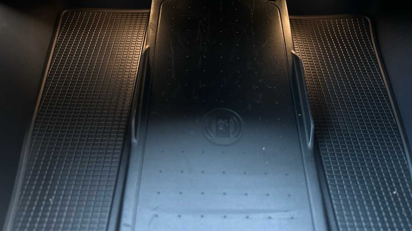 Used Volvo XC40 2025 for sale - 78036005: Photo 40