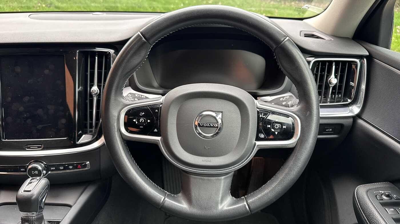 Used Volvo V60 2019 for sale - 78036020: Photo 12