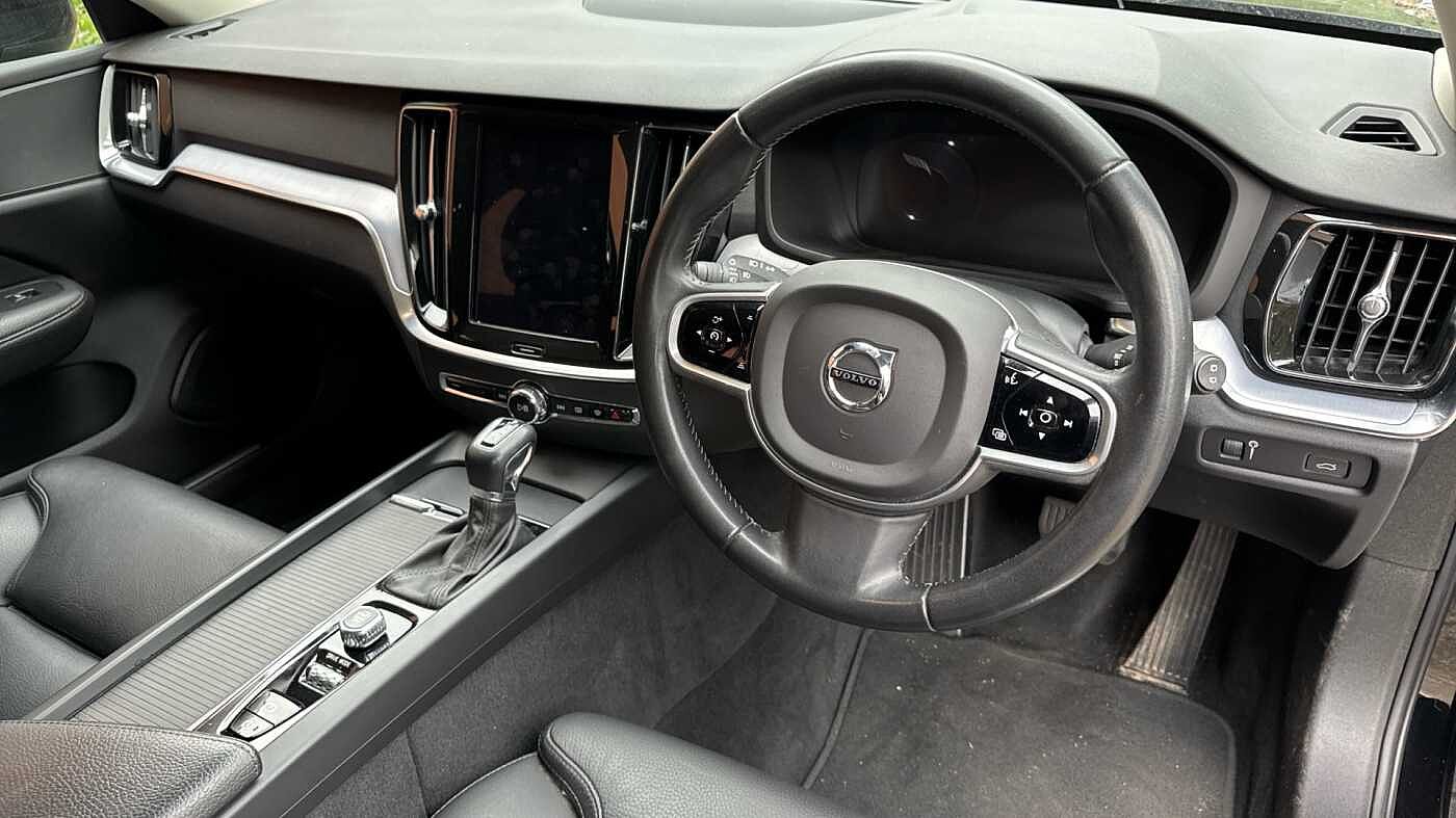 Used Volvo V60 2019 for sale - 78036020: Photo 5