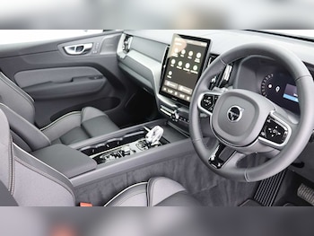 Used Volvo XC60 2025 for sale - 78941598: Photo